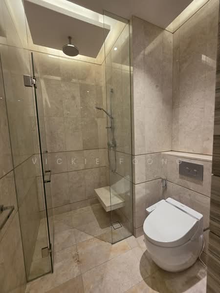 Servis Apartment untuk Dijual di The Ritz-Carlton Residences - Vickie Foong - Bathroom - PropertyGuru.com.my