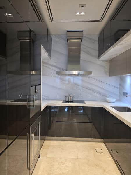 Servis Apartment untuk Dijual di The Ritz-Carlton Residences - Vickie Foong - Kitchen - PropertyGuru.com.my