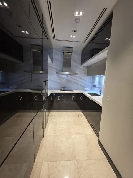 Servis Apartment untuk Dijual di The Ritz-Carlton Residences - Vickie Foong - Kitchen - PropertyGuru.com.my