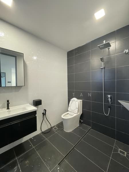 Semi-Detached House for Sale in Kuantan (Pahang) - Alan Tan - Bathroom - PropertyGuru.com.my