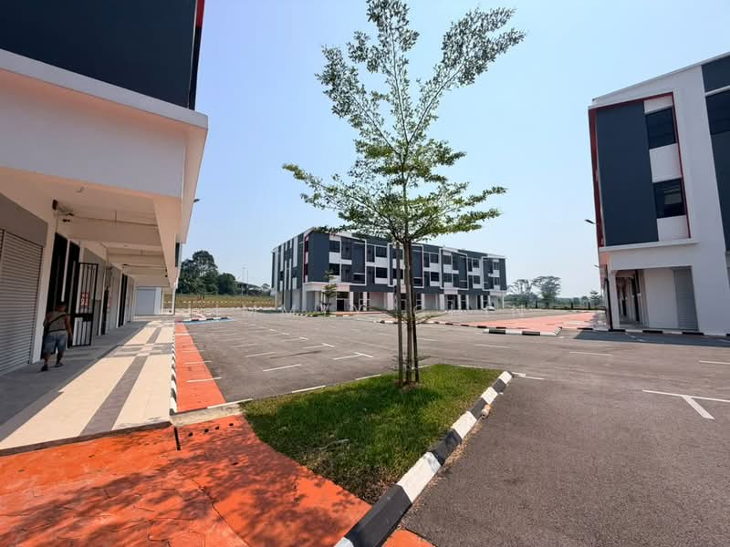 Shop for Rent in Kuching (Sarawak) - Jimmyy Chin - Exterior - PropertyGuru.com.my