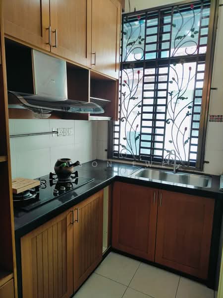 2.5-storey Terraced House for Rent in Bayan Lepas (Penang) - Jason Ewe - Kitchen - PropertyGuru.com.my
