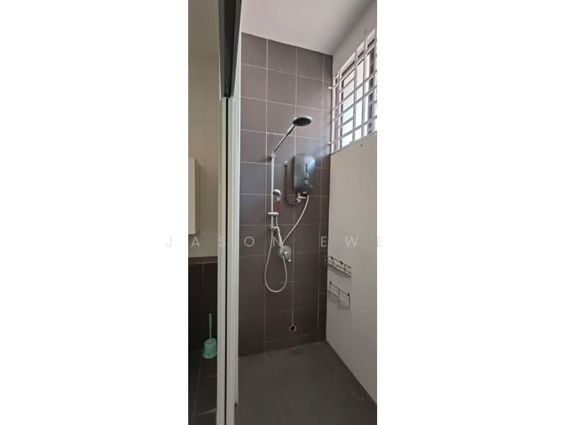2.5-storey Terraced House for Rent in Bayan Lepas (Penang) - Jason Ewe - Bathroom - PropertyGuru.com.my