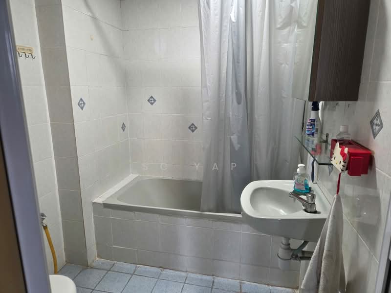 Kondominium untuk Dijual di Villa Angsana - SC Yap - Bathroom - PropertyGuru.com.my