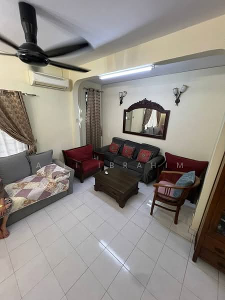 Semi-Detached House for Sale in Bandar Tun Hussein Onn (Cheras) - Azli Ibrahim - Living Room - PropertyGuru.com.my