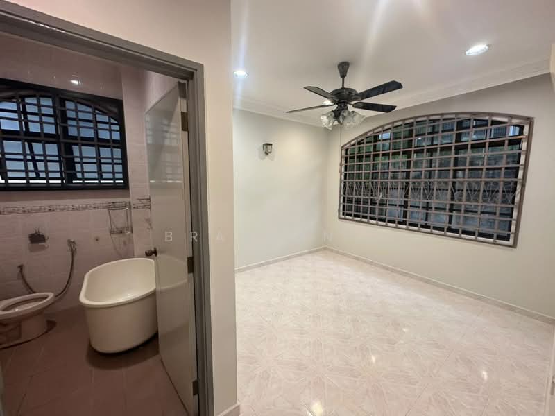 Bungalow House untuk Dijual di Bukit Antarabangsa (Ulu Kelang) - Brandon . - Bathroom - PropertyGuru.com.my