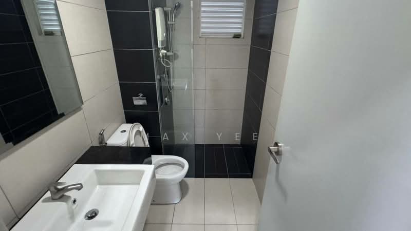 Servis Apartment untuk Dijual di Tropez Residences - Max Yee - Bathroom - PropertyGuru.com.my