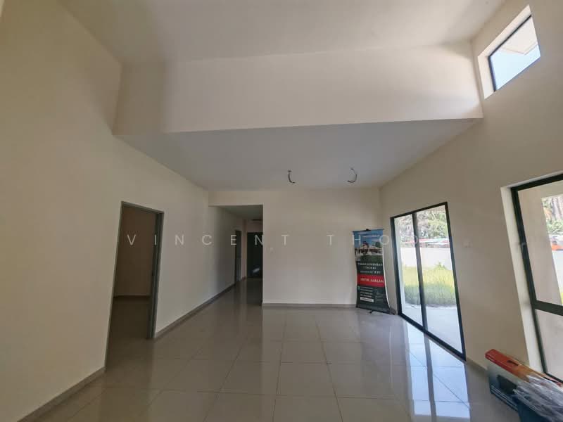 Rumah Berkembar untuk Dijual di Langkap (Perak) - Vincent Thoo - Living - PropertyGuru.com.my