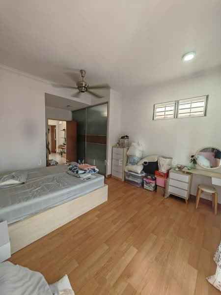 3-storey Terraced House for Sale in Laman Rimbunan (Kepong) - Jasmine Ong - Bedroom - PropertyGuru.com.my
