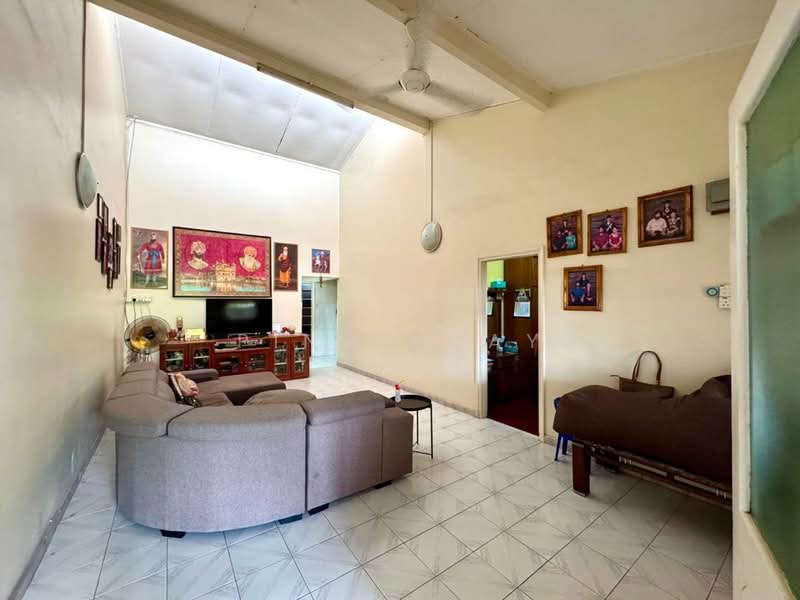 Rumah Berkembar untuk Dijual di Taman Gottlieb (Pulau Tikus) - Ping Koay - Living Room - PropertyGuru.com.my