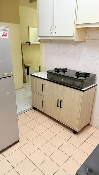 Flat for Sale at Kajang 2 - Mimie Nawawi - Kitchen - PropertyGuru.com.my