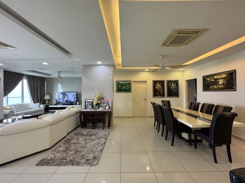 Kondominium untuk Dijual di 10 Island Resort - Huck Cheng Yeoh - Living Room - PropertyGuru.com.my