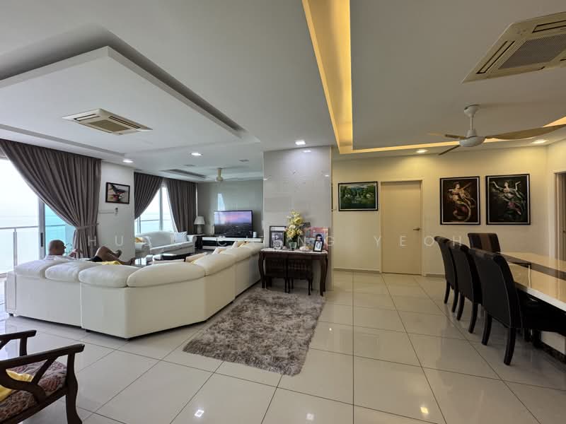 Kondominium untuk Dijual di 10 Island Resort - Huck Cheng Yeoh - Living Room - PropertyGuru.com.my