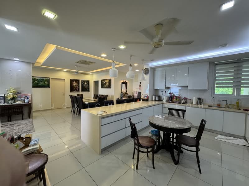 Kondominium untuk Dijual di 10 Island Resort - Huck Cheng Yeoh - Kitchen - PropertyGuru.com.my