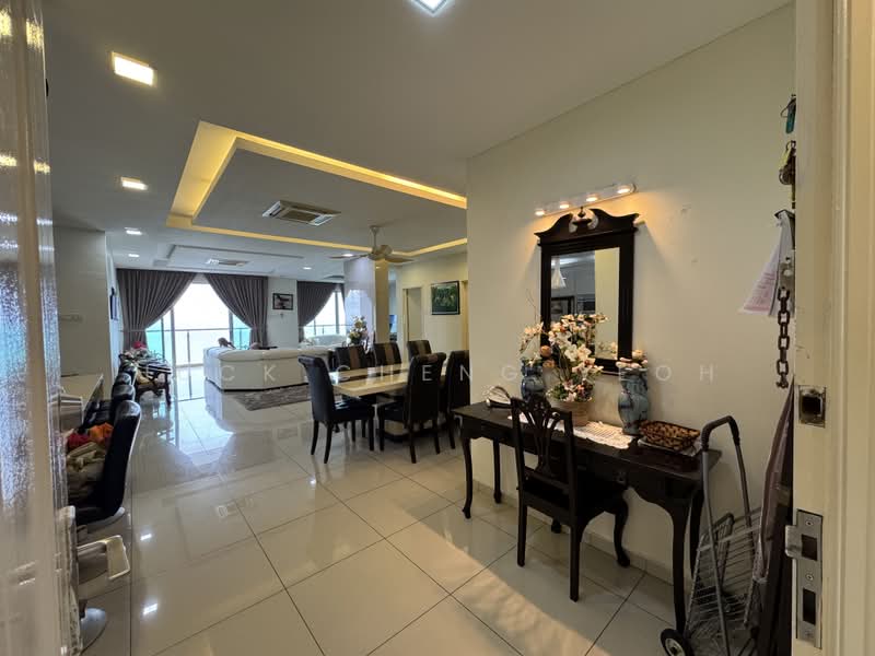Kondominium untuk Dijual di 10 Island Resort - Huck Cheng Yeoh - Living Room - PropertyGuru.com.my