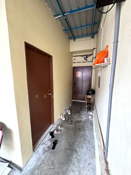 Rumah Teres 2-Tingkat untuk Dijual di Taman Sentosa (Johor Bahru) - Karl Lim - Corridor - PropertyGuru.com.my