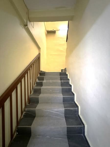Rumah Teres 2-Tingkat untuk Dijual di Taman Sentosa (Johor Bahru) - Karl Lim - Corridor - PropertyGuru.com.my