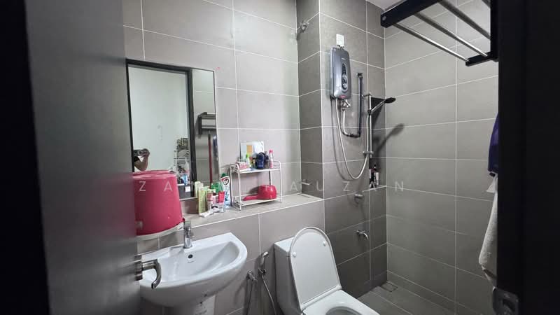 Rumah Teres 2-Tingkat untuk Dijual di Shah Alam (Selangor) - Zann Fauzan - Bathroom - PropertyGuru.com.my