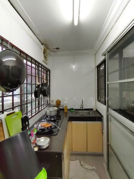 Rumah Teres 2-Tingkat untuk Dijual di Bandar Nusaputra (Puchong) - Azli Ibrahim - Kitchen - PropertyGuru.com.my