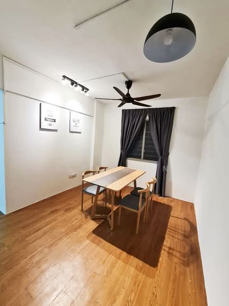 Pangsapuri untuk Disewa di Jelutong Park - Jerry Tan - Dining Room - PropertyGuru.com.my