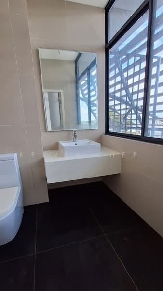 Office for Sale in Medini (Iskandar Puteri (Nusajaya)) - Kelvin Chee - Bathroom - PropertyGuru.com.my