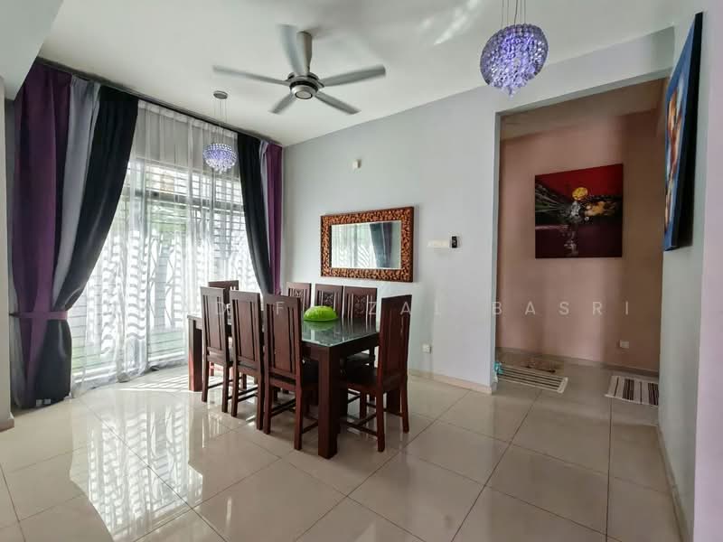 Bungalow House for Sale in Paya Rumput (Melaka) - Ahmad Faizal Basri - Dining Room - PropertyGuru.com.my