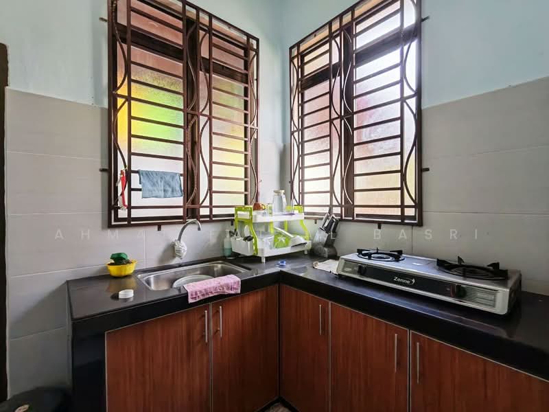 Bungalow House for Sale in Paya Rumput (Melaka) - Ahmad Faizal Basri - Kitchen - PropertyGuru.com.my