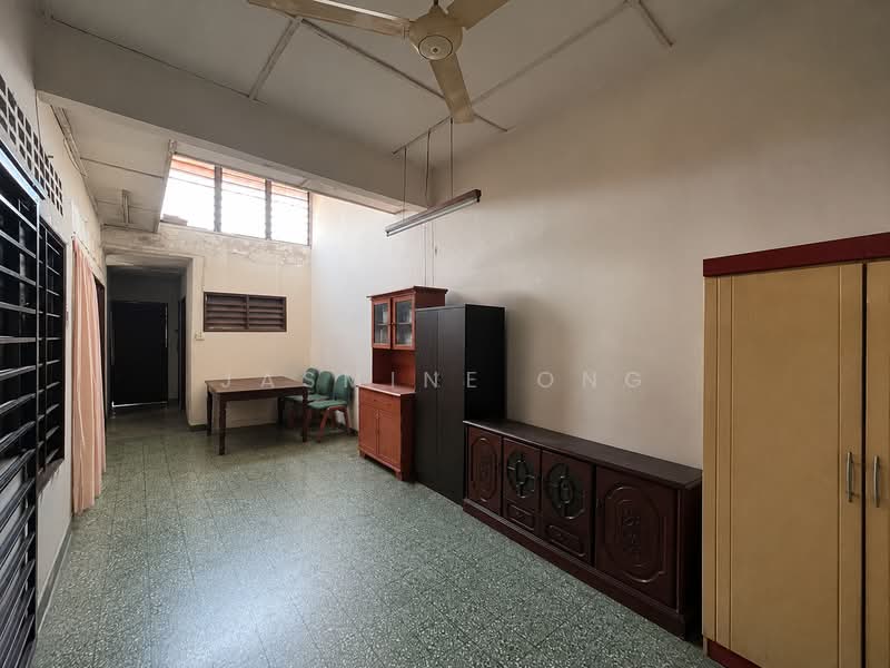 Rumah Teres untuk Dijual di Taman Ehsan (Kepong) - Jasmine Ong - Living Room - PropertyGuru.com.my