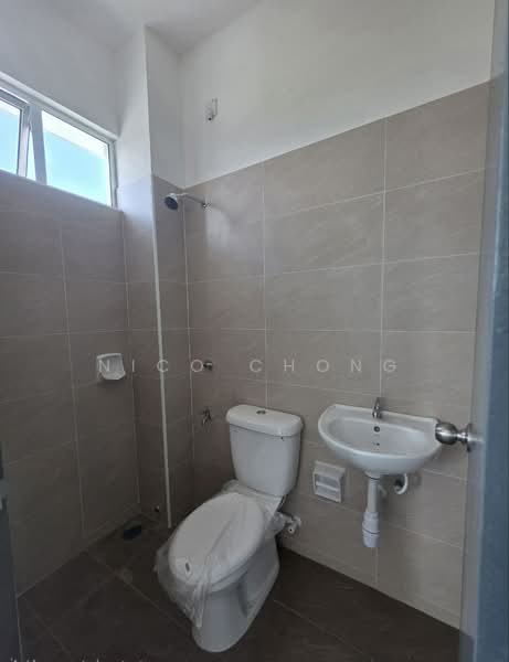 Rumah Teres untuk Dijual di Bandar Dato Onn (Tebrau) - Nico Chong - Bathroom - PropertyGuru.com.my