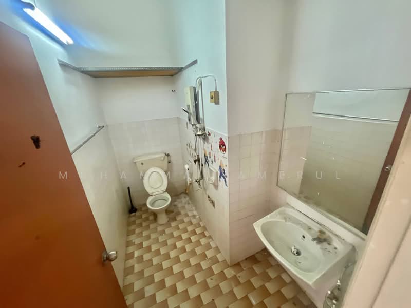 Rumah Teres 2-Tingkat untuk Dijual di Taman Pandan Indah (Ampang) - Muhammad Amerul - Bathroom - PropertyGuru.com.my