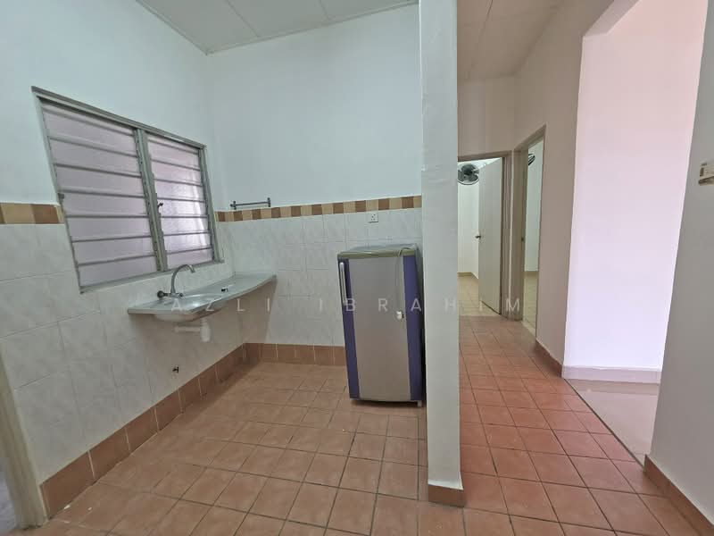 Condominium for Sale at Vista Amani - Azli Ibrahim - Kitchen - PropertyGuru.com.my