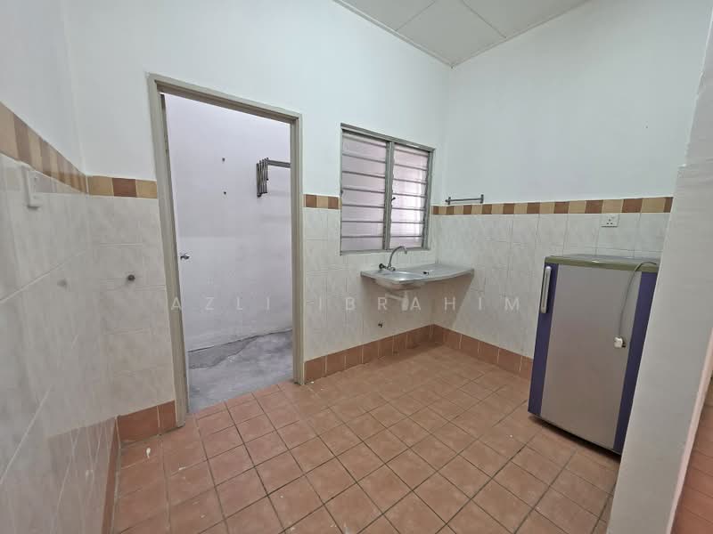 Condominium for Sale at Vista Amani - Azli Ibrahim - Kitchen - PropertyGuru.com.my