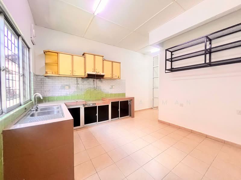 Rumah Teres 2-Tingkat untuk Dijual di Usj 22 (Subang Jaya) - Muhairi Rahman - Kitchen - PropertyGuru.com.my