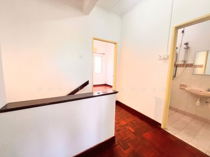 Rumah Teres 2-Tingkat untuk Dijual di Usj 22 (Subang Jaya) - Muhairi Rahman - Corridor - PropertyGuru.com.my