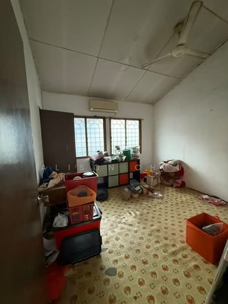 Rumah Teres 2-Tingkat untuk Dijual di Bandar Menjalara (Kuala Lumpur) - Alison Chiu - Bedroom - PropertyGuru.com.my