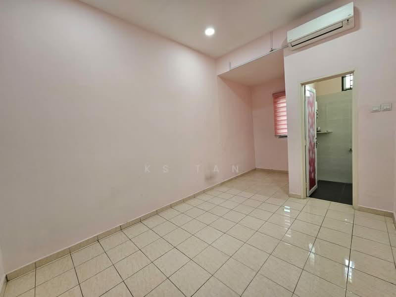 Rumah Teres 2-Tingkat untuk Dijual di Taman Pulai Utama (Skudai) - KS Tan - PropertyGuru.com.my