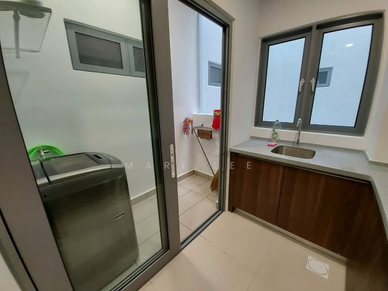 Kondominium untuk Dijual di Lakefront Residence - Mark Lee - PropertyGuru.com.my