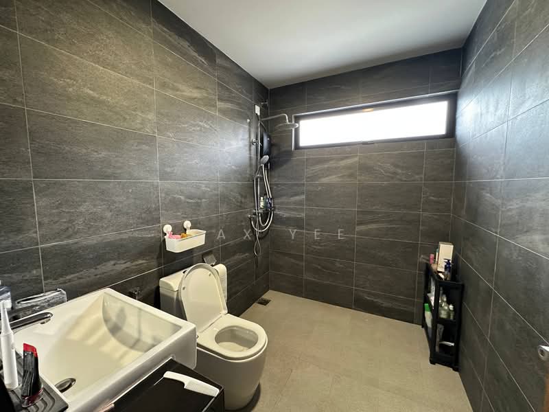 2-storey Terraced House for Sale in Kulai (Johor) - Max Yee - Bathroom - PropertyGuru.com.my