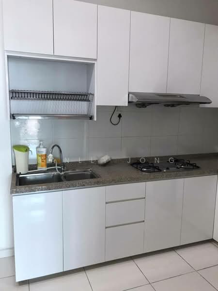 Servis Apartment untuk Dijual di The Sky Executive Suites - Janlly Jong - Kitchen - PropertyGuru.com.my