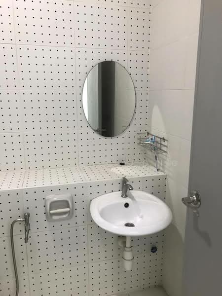Servis Apartment untuk Dijual di The Sky Executive Suites - Janlly Jong - Bathroom - PropertyGuru.com.my