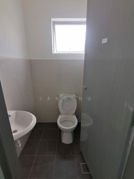 Shop for Rent in Juru (Bukit Mertajam) - Jane Ng - Bathroom - PropertyGuru.com.my