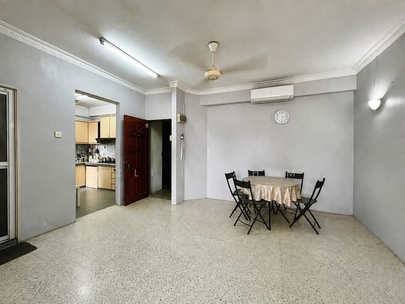 Pangsapuri untuk Dijual di Pangsa Murni Titiwangsa - Azli Ibrahim - Living Room - PropertyGuru.com.my