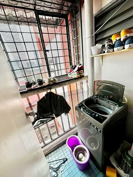 Pangsapuri untuk Dijual di Pangsa Murni Titiwangsa - Azli Ibrahim - Balcony - PropertyGuru.com.my
