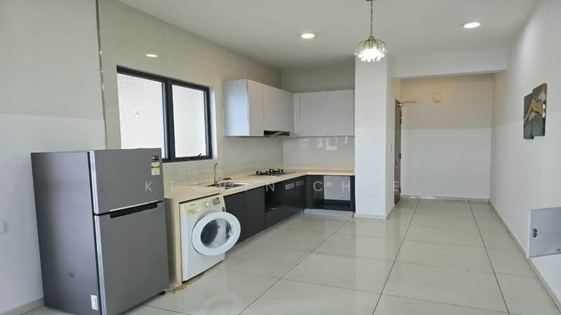 Kondominium untuk Dijual di Kings Bay @ Country Garden Danga Bay - Kelvin Chee - Kitchen - PropertyGuru.com.my