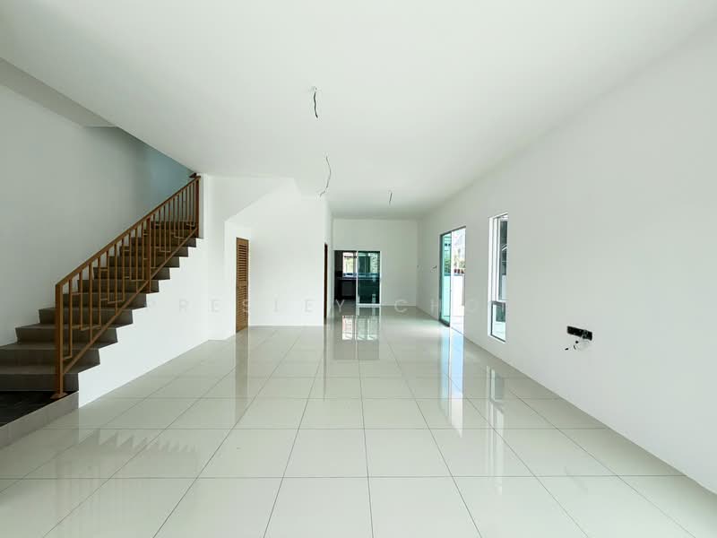 2-storey Terraced House for Sale in Kampar Putra (Kampar) - Presley Chong - Living Area - PropertyGuru.com.my