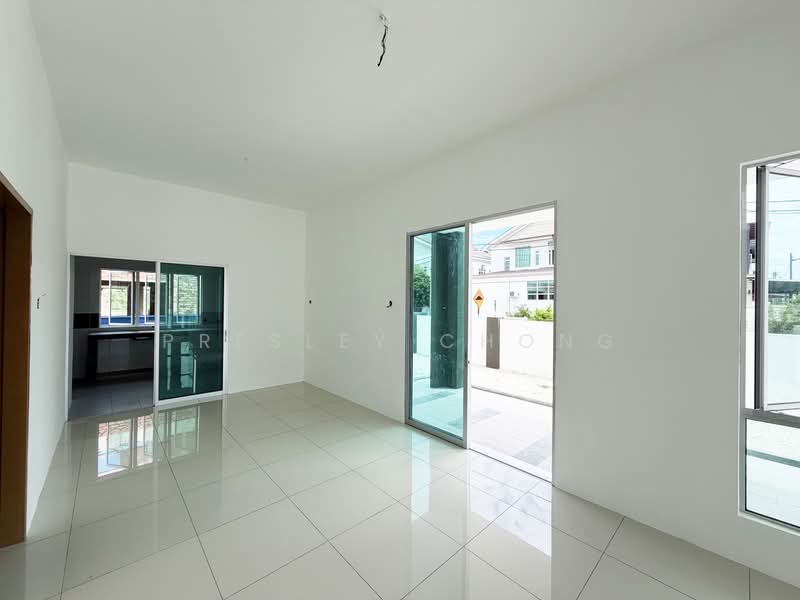 2-storey Terraced House for Sale in Kampar Putra (Kampar) - Presley Chong - Dining Area - PropertyGuru.com.my