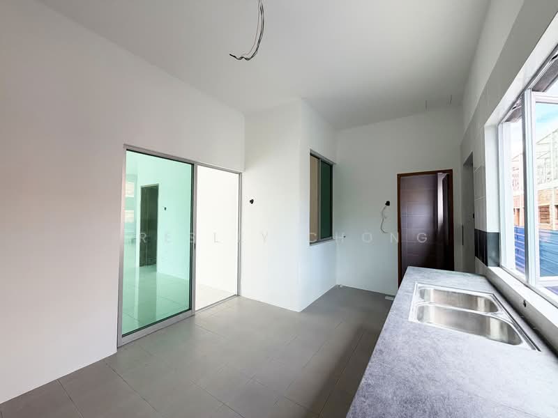 2-storey Terraced House for Sale in Kampar Putra (Kampar) - Presley Chong - Kitchen - PropertyGuru.com.my
