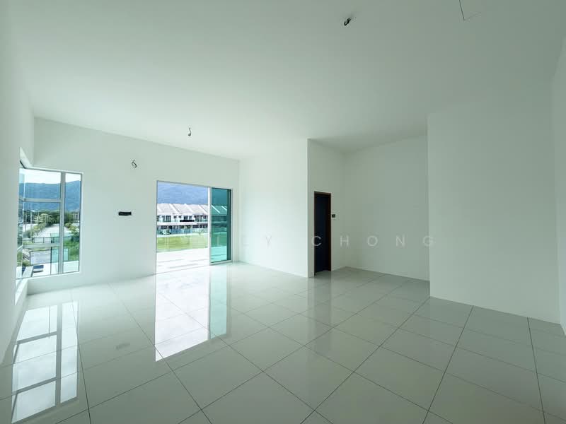 2-storey Terraced House for Sale in Kampar Putra (Kampar) - Presley Chong - Master Bedroom - PropertyGuru.com.my