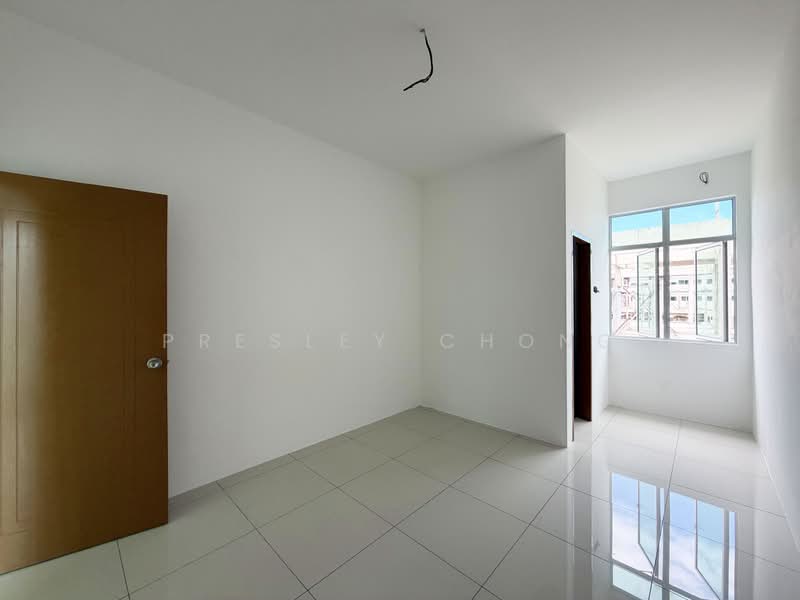 2-storey Terraced House for Sale in Kampar Putra (Kampar) - Presley Chong - Bedroom 2 - PropertyGuru.com.my