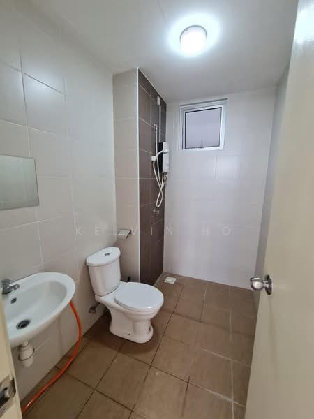 Pangsapuri untuk Dijual di Residensi Pandanmas 2 - Kelvin Ho - Bathroom - PropertyGuru.com.my